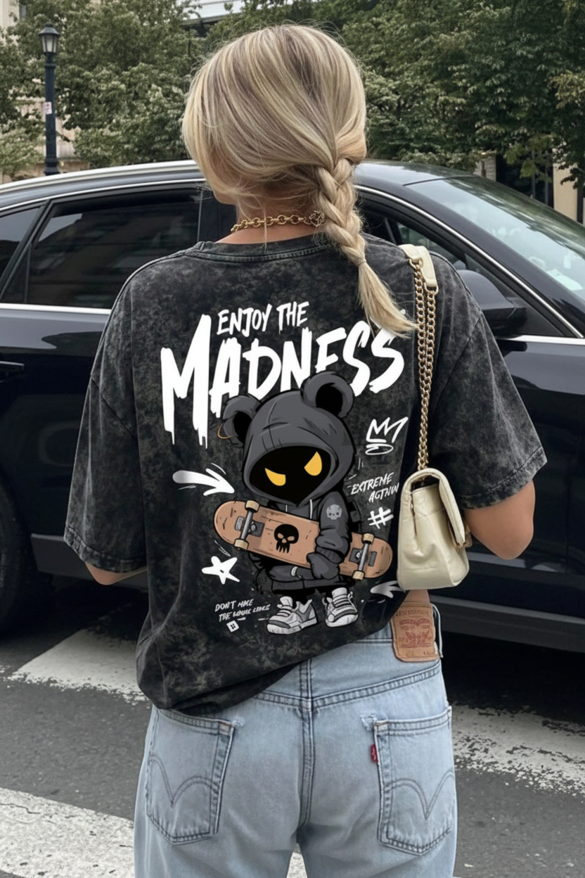 Women's High Street Dark Style Tie-Dye Bear Skateboard Print Short Sleeve T-Shirt, Loose Fit Crew Neck Casual Top, Y2K Style, Summer Black